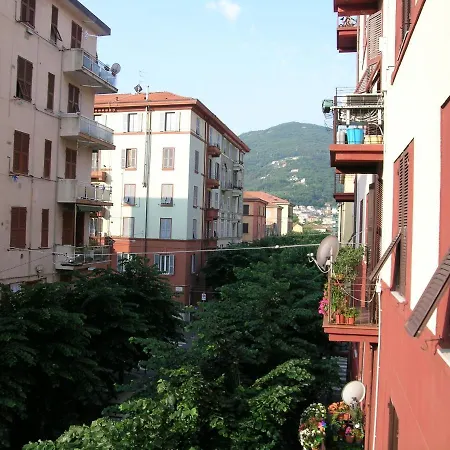 Pensión Lamarmora9 La Spezia